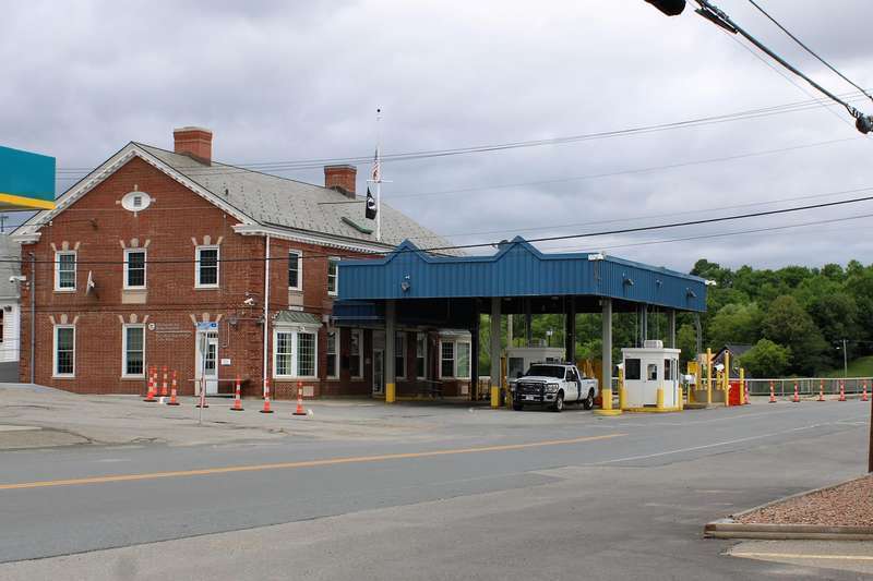 Border Closure Extended Again The Calais Advertiser